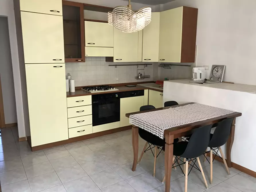 Immagine 8 di Appartamento in vendita  in Viale Gramsci a Cesena