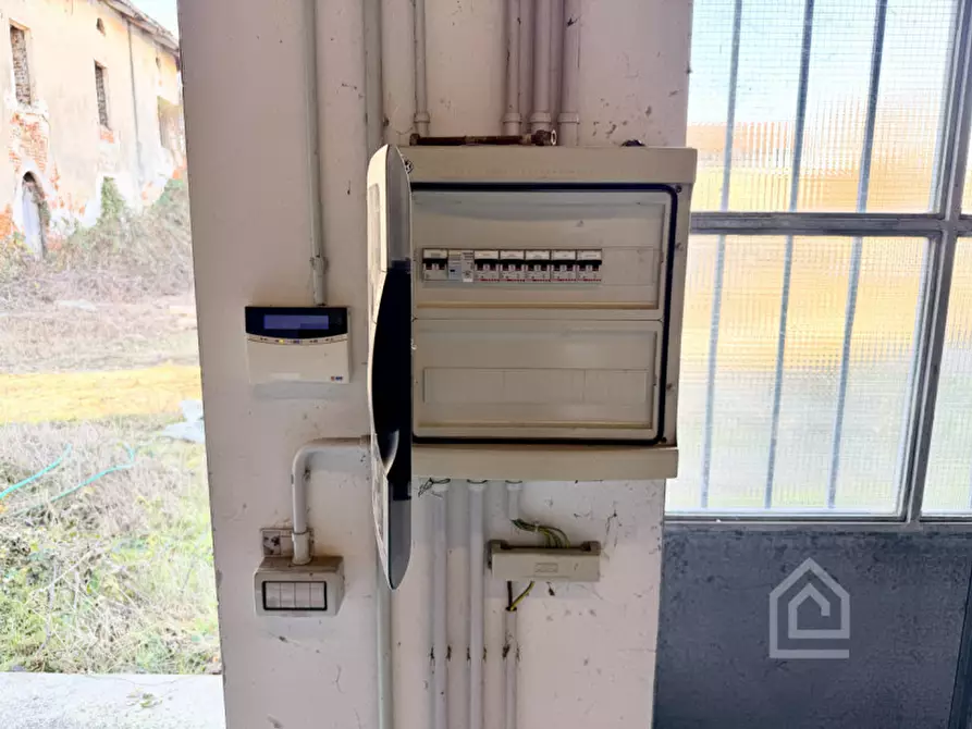 Immagine 17 di Rustico / casale in vendita  in Strada Pozzo 23 a Chivasso