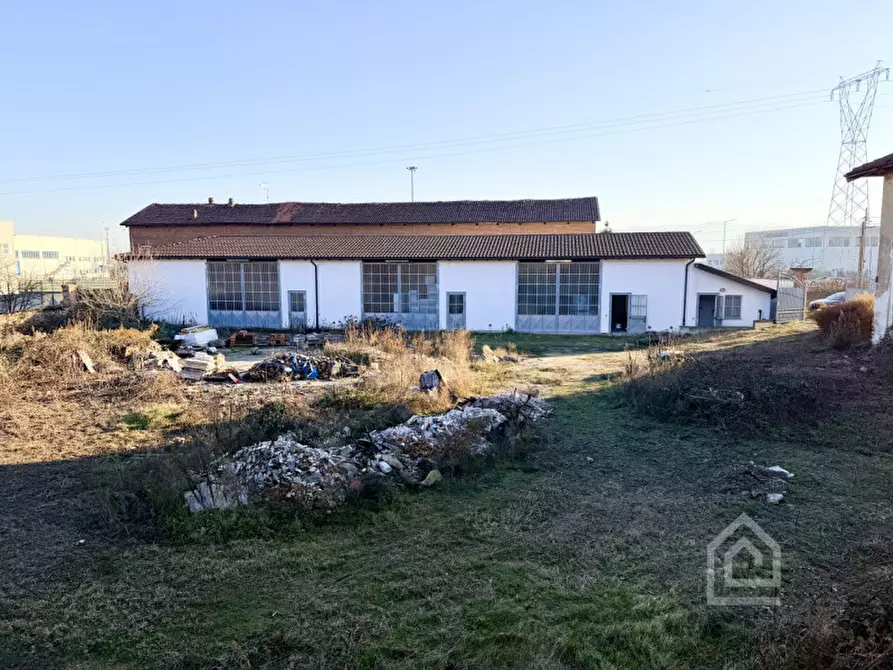 Immagine 18 di Rustico / casale in vendita  in Strada Pozzo 23 a Chivasso