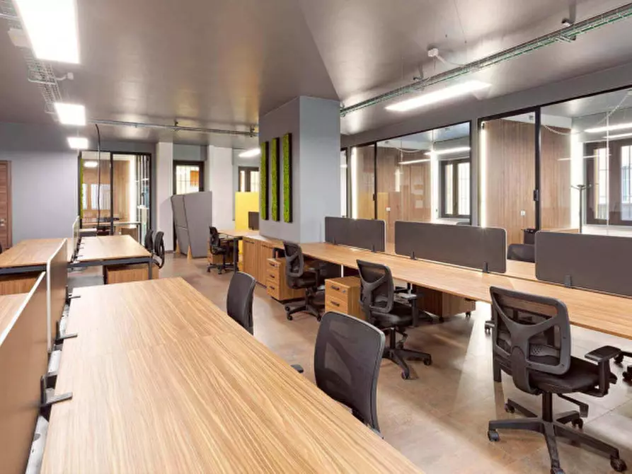 Immagine 1 di Ufficio in vendita  in piaza de gasperi a Padova