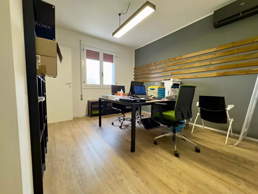Immagine 4 di Ufficio in affitto  a Selvazzano Dentro