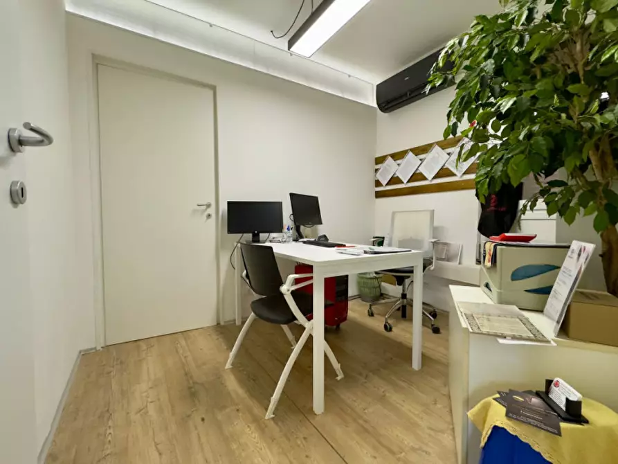 Immagine 5 di Ufficio in affitto  a Selvazzano Dentro