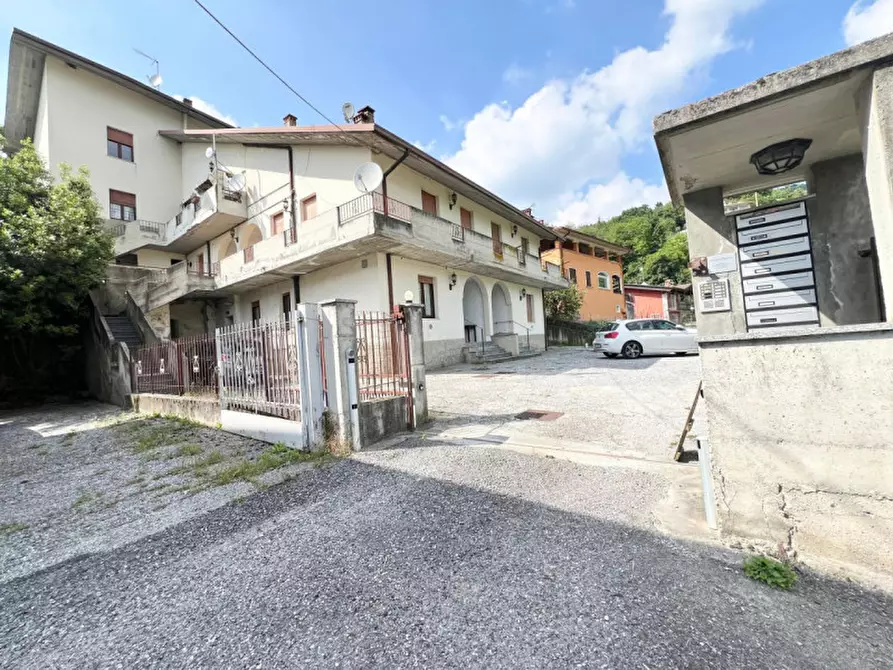 Immagine 20 di Appartamento in vendita  in via gazzane 47 a Brione