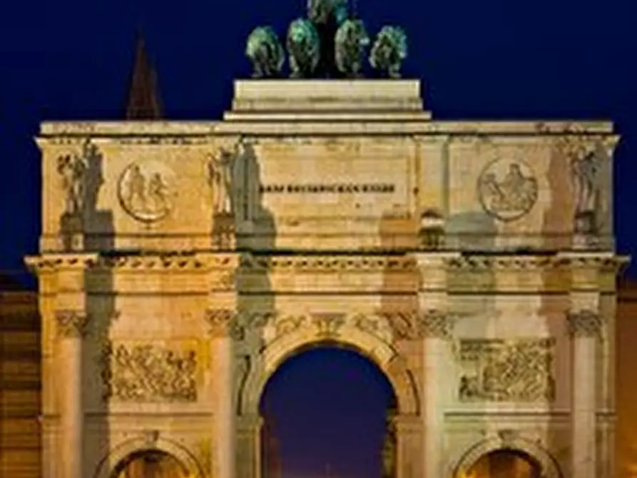 Immagine 3 di Appartamento in vendita  in via Tertulliano 90 a Milano