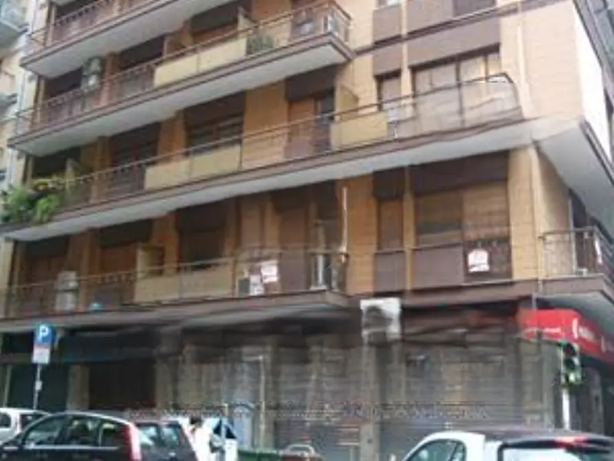 Immagine 3 di Appartamento in vendita  in Via de Rossi, 57 a Bari