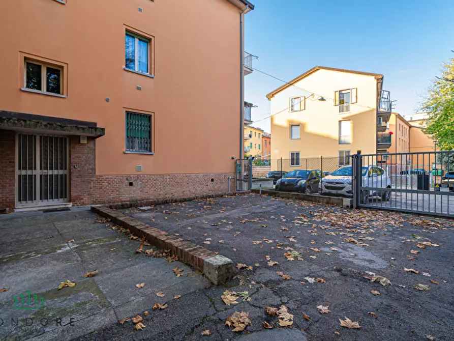 Immagine 4 di Appartamento in vendita  in Via Pieve di Cadore a Bologna