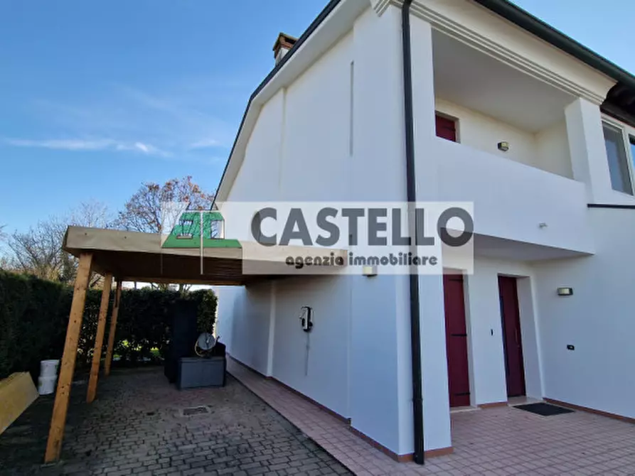 Immagine 1 di Casa bifamiliare in vendita  in Via Bassa III n°1 a Campodarsego