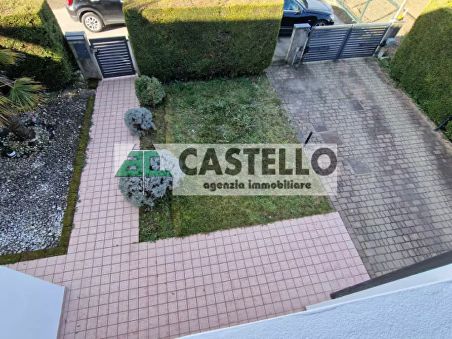 Immagine 2 di Casa bifamiliare in vendita  in Via Bassa III n°1 a Campodarsego