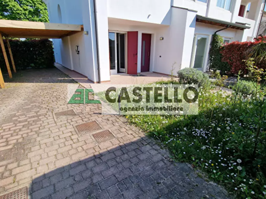 Immagine 4 di Casa bifamiliare in vendita  in Via Bassa III n°1 a Campodarsego