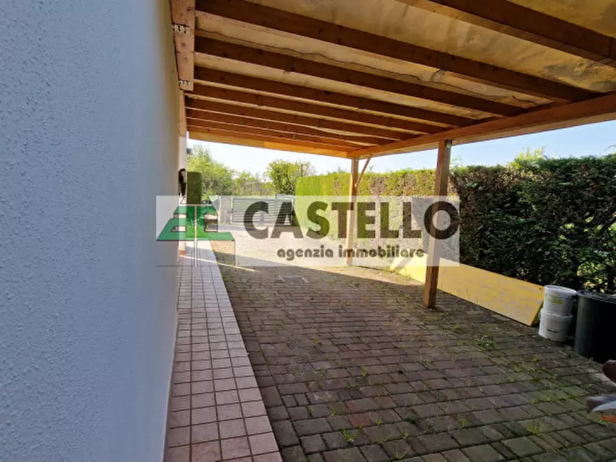 Immagine 5 di Casa bifamiliare in vendita  in Via Bassa III n°1 a Campodarsego