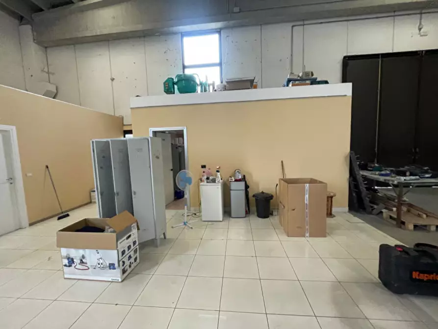 Immagine 3 di Capannone industriale in affitto  in Via Statale a Casalgrande