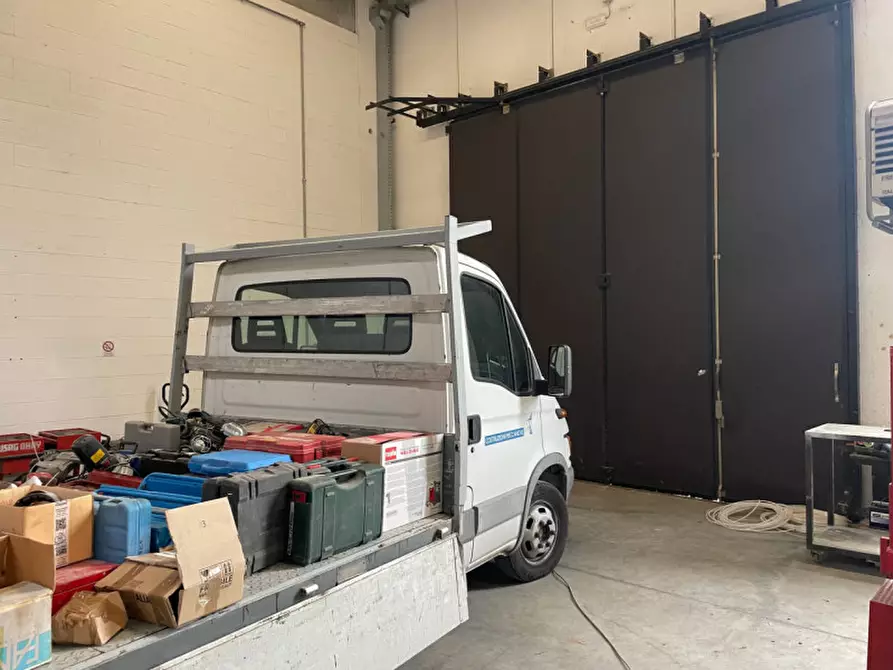 Immagine 5 di Capannone industriale in affitto  in Via Statale a Casalgrande