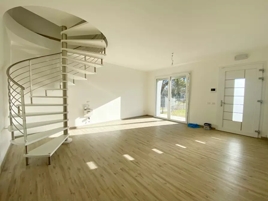 Immagine 22 di Villetta a schiera in vendita  in Via Pino da Zara a Carbonera