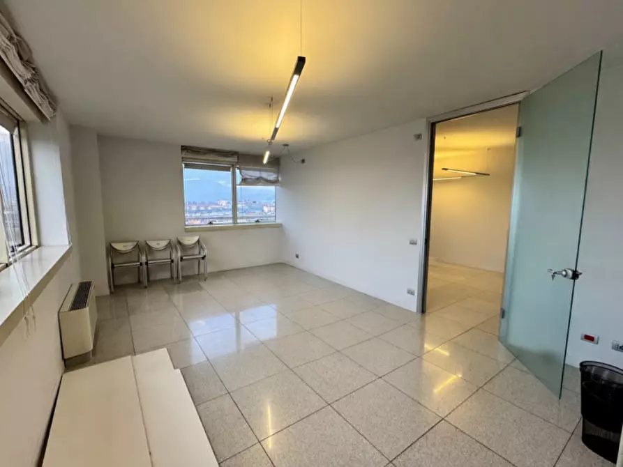 Immagine 2 di Ufficio in affitto  in Via Orzinuovi, 20 a Brescia