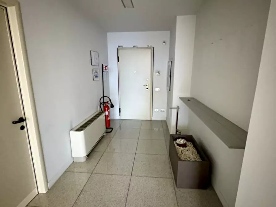 Immagine 3 di Ufficio in affitto  in Via Orzinuovi, 20 a Brescia