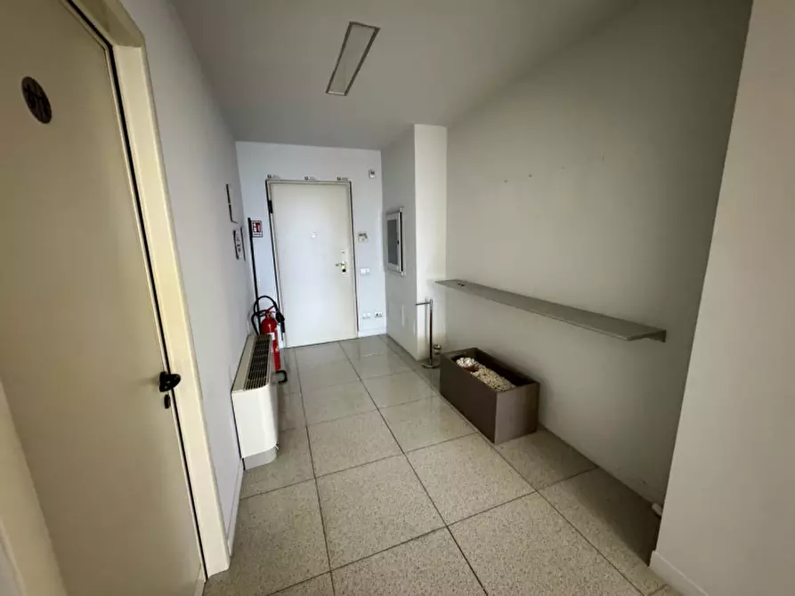 Immagine 11 di Ufficio in affitto  in Via Orzinuovi, 20 a Brescia