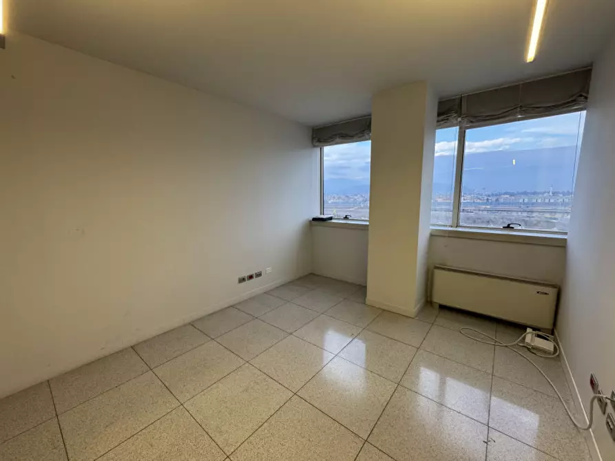 Immagine 16 di Ufficio in affitto  in Via Orzinuovi, 20 a Brescia
