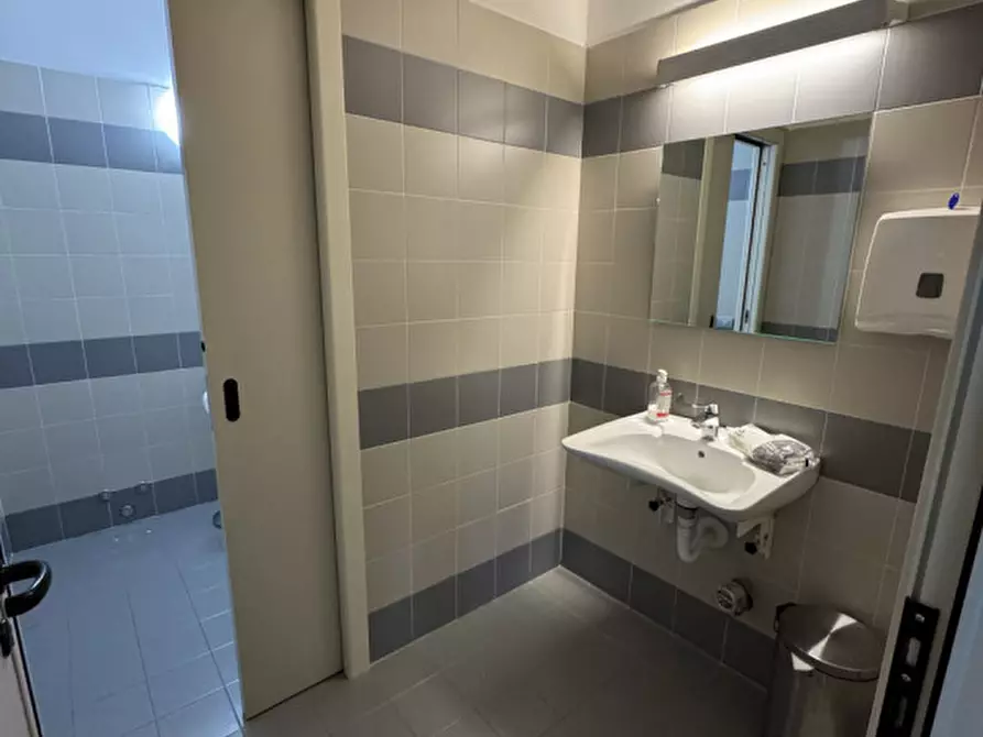 Immagine 17 di Ufficio in affitto  in Via Orzinuovi, 20 a Brescia