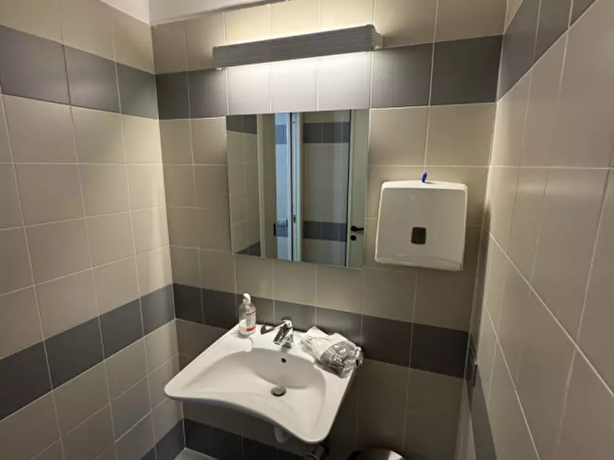 Immagine 18 di Ufficio in affitto  in Via Orzinuovi, 20 a Brescia