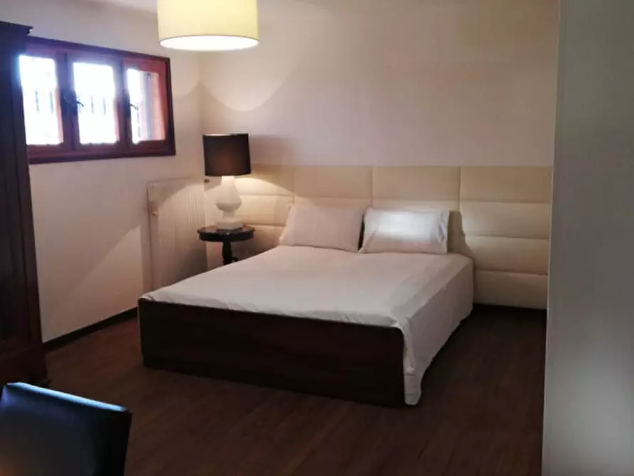 Immagine 18 di Villa in vendita  in Via Salute a Rossano Veneto