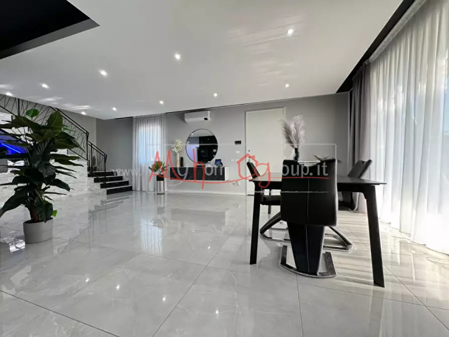 Immagine 4 di Villa in vendita  a Curtarolo