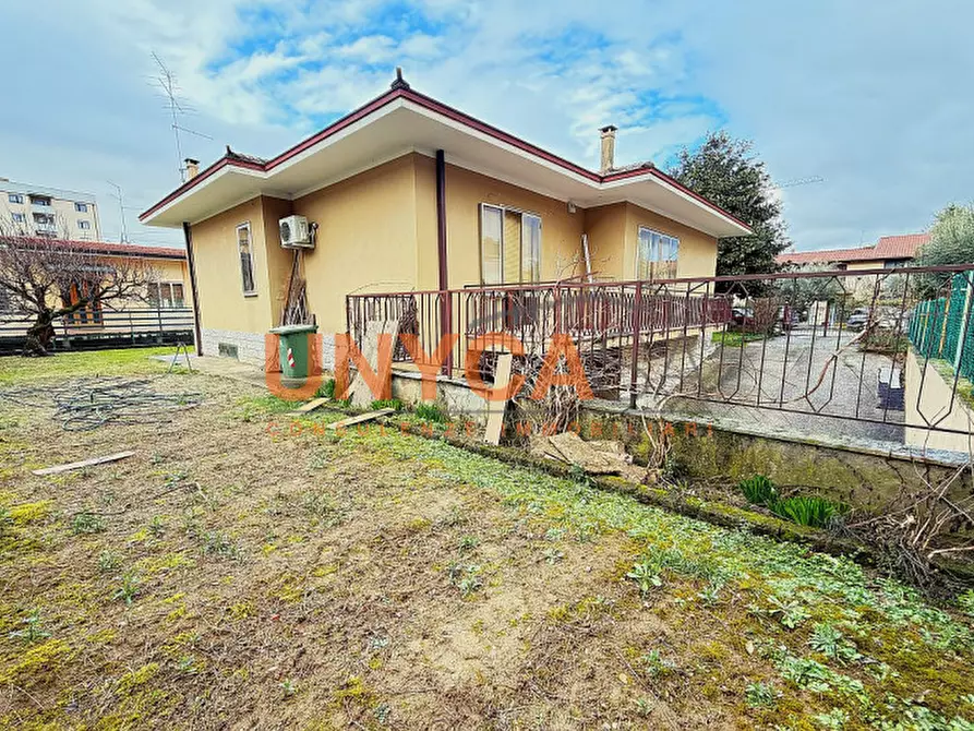 Immagine 11 di Casa indipendente in vendita  in Via Maria Callas a Verona