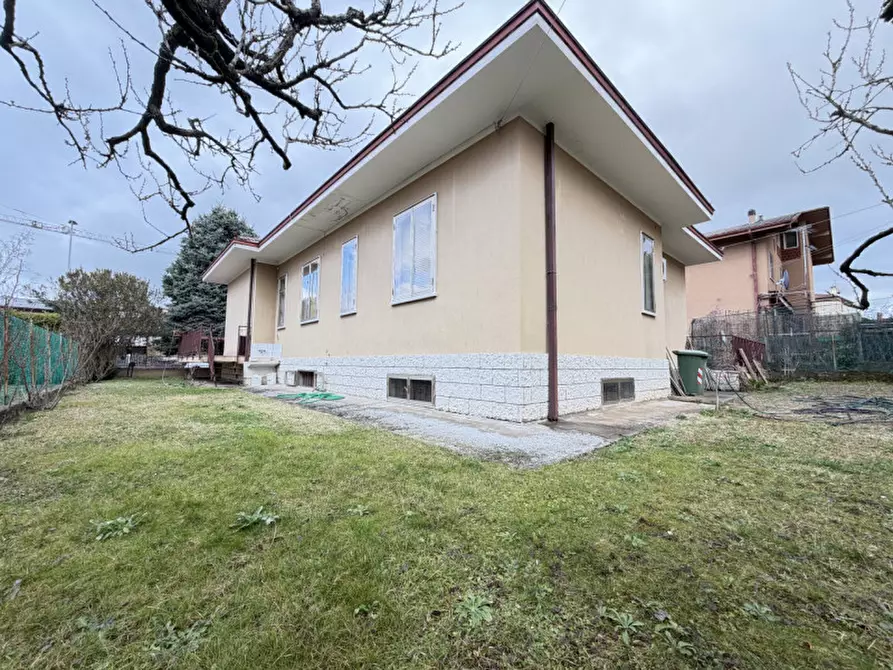 Immagine 17 di Casa indipendente in vendita  in Via Maria Callas a Verona