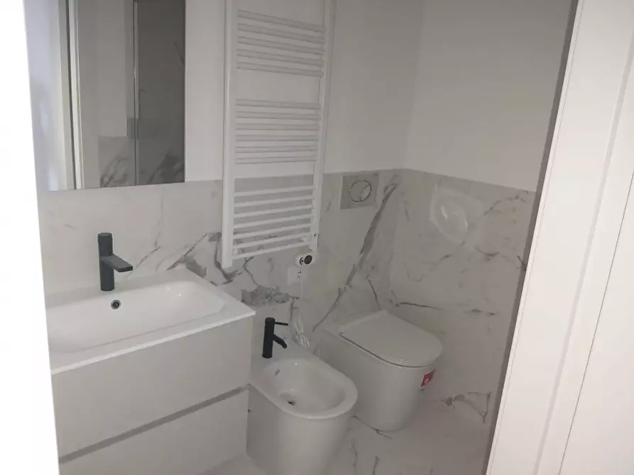 Immagine 4 di Appartamento in vendita  in Via Muzio Attendolo detto Sforza, 11 a Milano