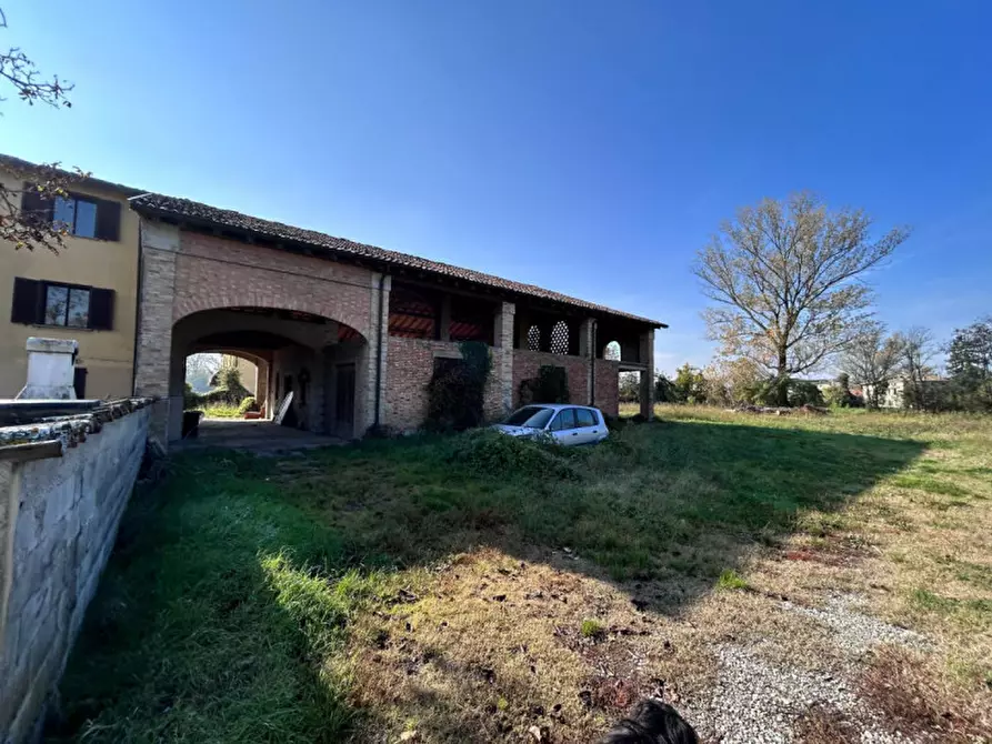 Immagine 1 di Rustico / casale in vendita  in Via Martiri della Liberazione, 78 a Parma