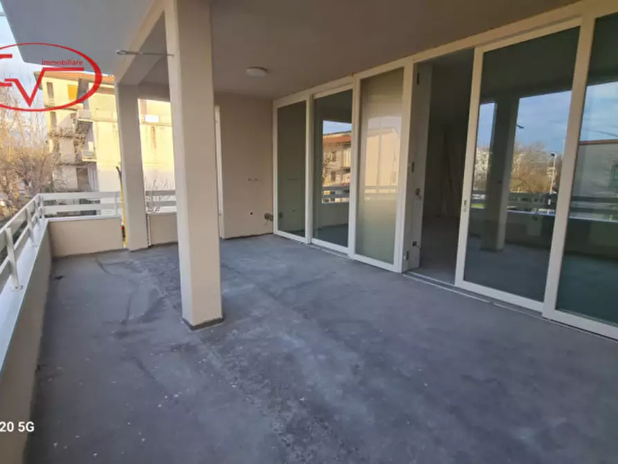 Immagine 3 di Appartamento in vendita  in Viale Giacomo Matteotti a Montevarchi