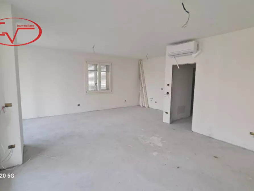 Immagine 20 di Appartamento in vendita  in Viale Giacomo Matteotti a Montevarchi