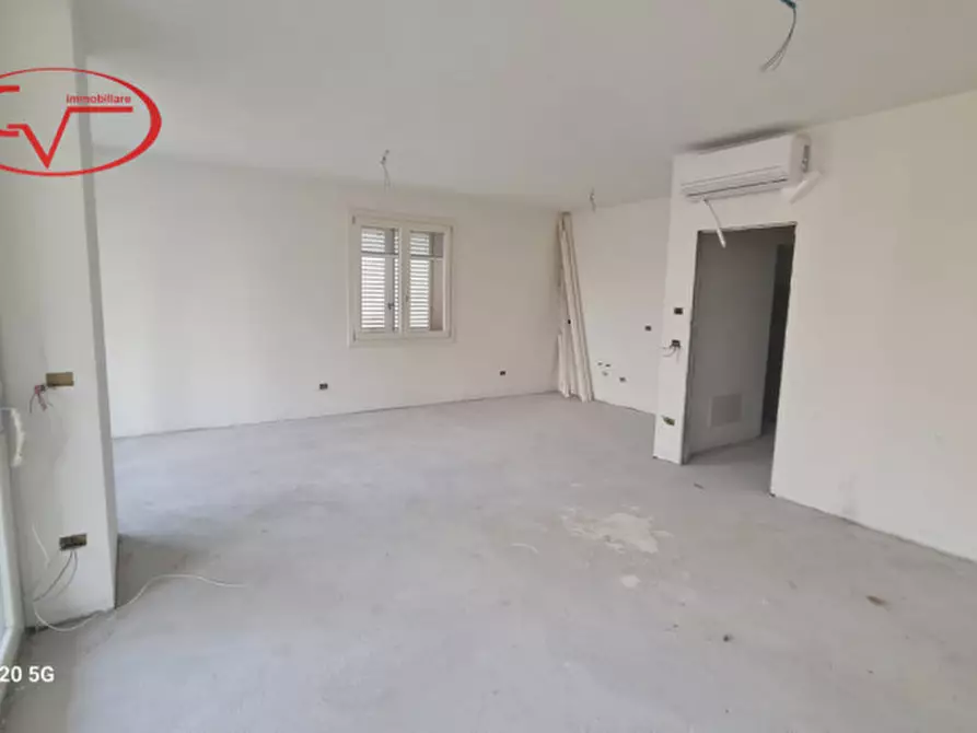 Immagine 21 di Appartamento in vendita  in Viale Giacomo Matteotti a Montevarchi