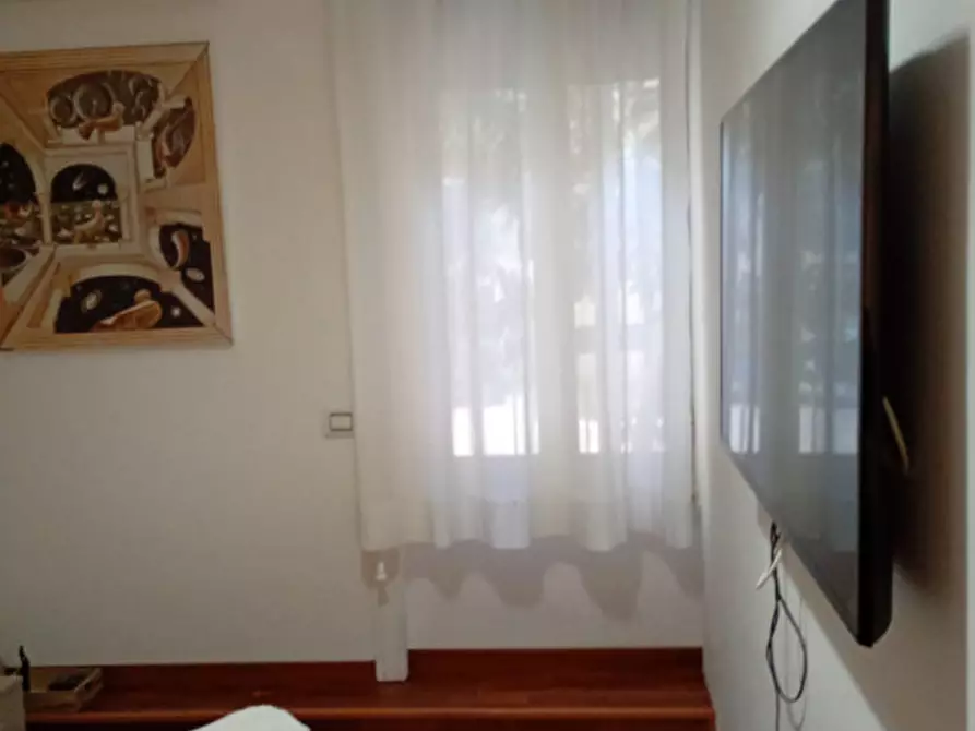 Immagine 10 di Appartamento in affitto  in via michelangelo schipa 63 a Napoli