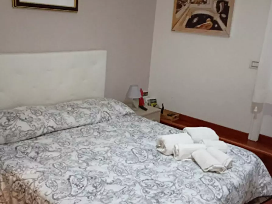 Immagine 11 di Appartamento in affitto  in via michelangelo schipa 63 a Napoli