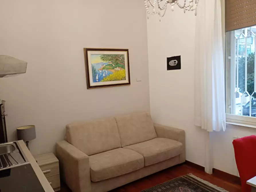 Immagine 21 di Appartamento in affitto  in via michelangelo schipa 63 a Napoli