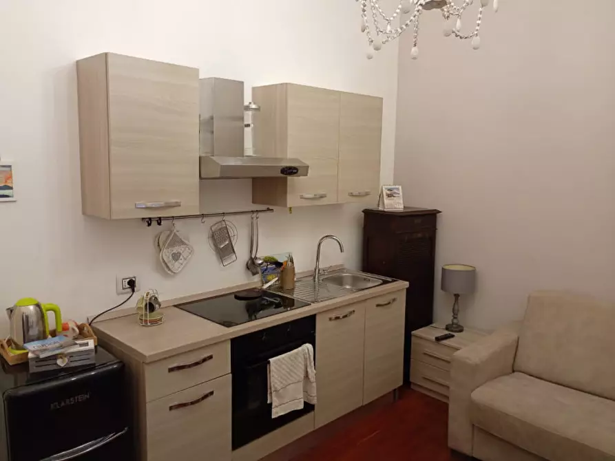 Immagine 31 di Appartamento in affitto  in via michelangelo schipa 63 a Napoli