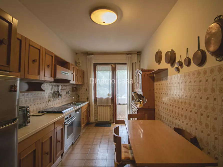 Immagine 12 di Appartamento in vendita  a Prato