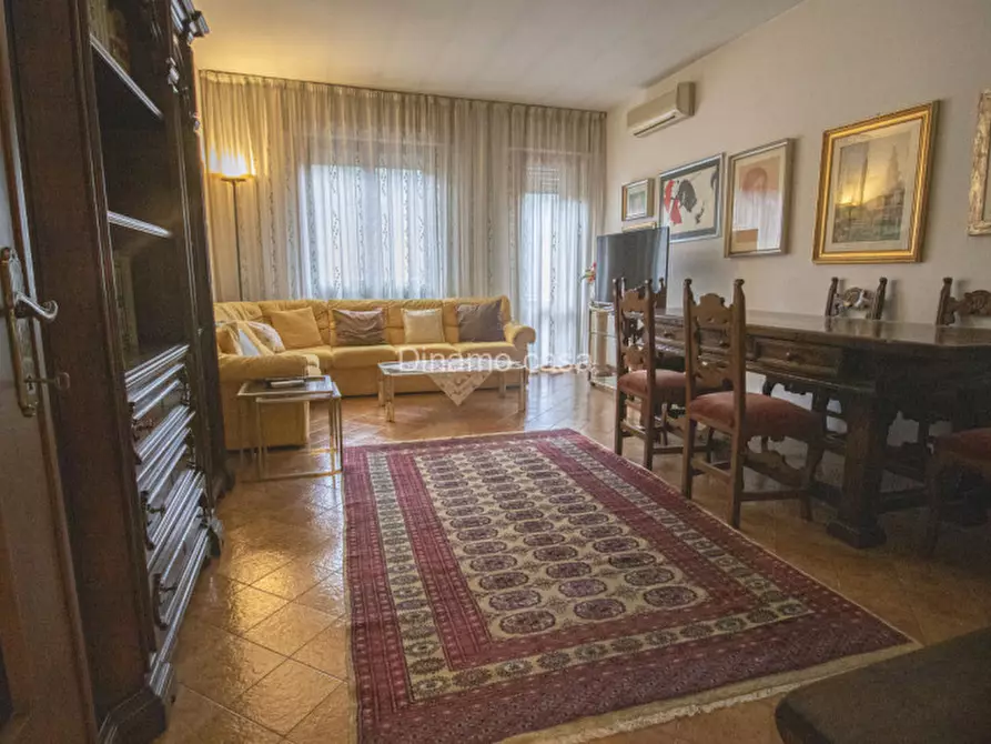 Immagine 15 di Appartamento in vendita  a Prato