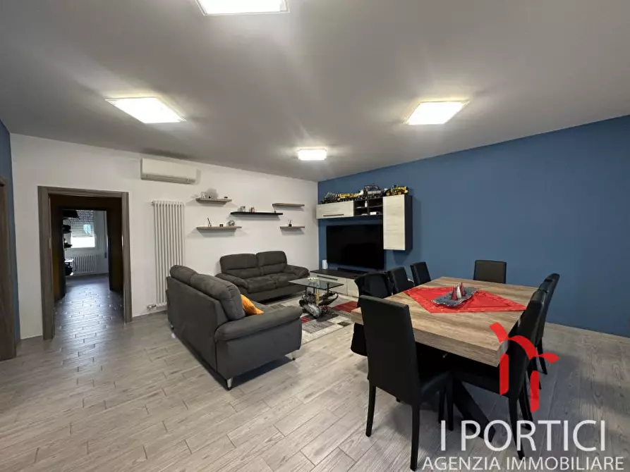 Immagine 3 di Casa bifamiliare in vendita  in Via Massimo d'Azeglio a Mogliano Veneto