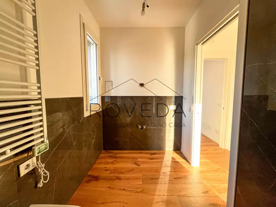 Immagine 11 di Appartamento in vendita  in Via Pietro Bertolini a Treviso