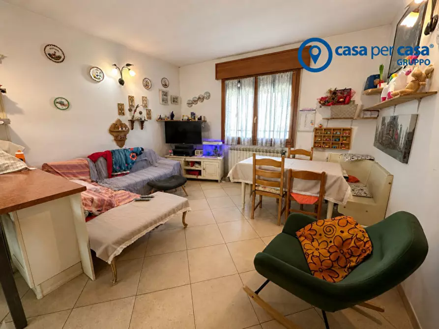 Immagine 1 di Casa bifamiliare in vendita  in Contarina, Via Trento a Porto Viro