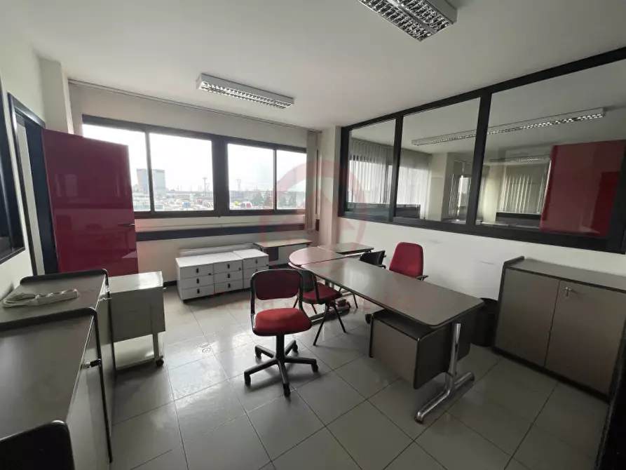 Immagine 9 di Ufficio in vendita  in Corso Stati Uniti a Padova