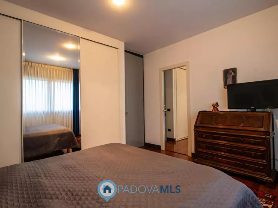 Immagine 3 di Villa in vendita  in Via Gabriele D'Annunzio a Masera' Di Padova