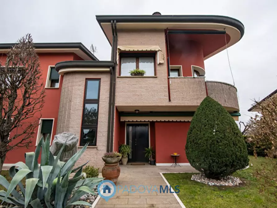 Immagine 32 di Villa in vendita  in Via Gabriele D'Annunzio a Masera' Di Padova