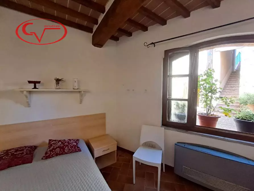 Immagine 10 di Appartamento in vendita  in Via Roma a Gaiole In Chianti