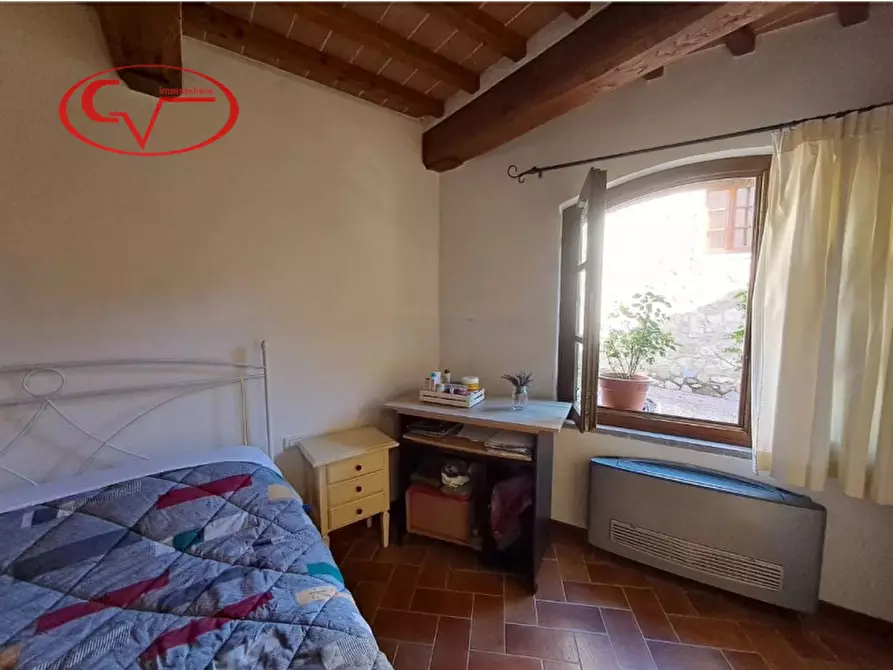 Immagine 14 di Appartamento in vendita  in Via Roma a Gaiole In Chianti