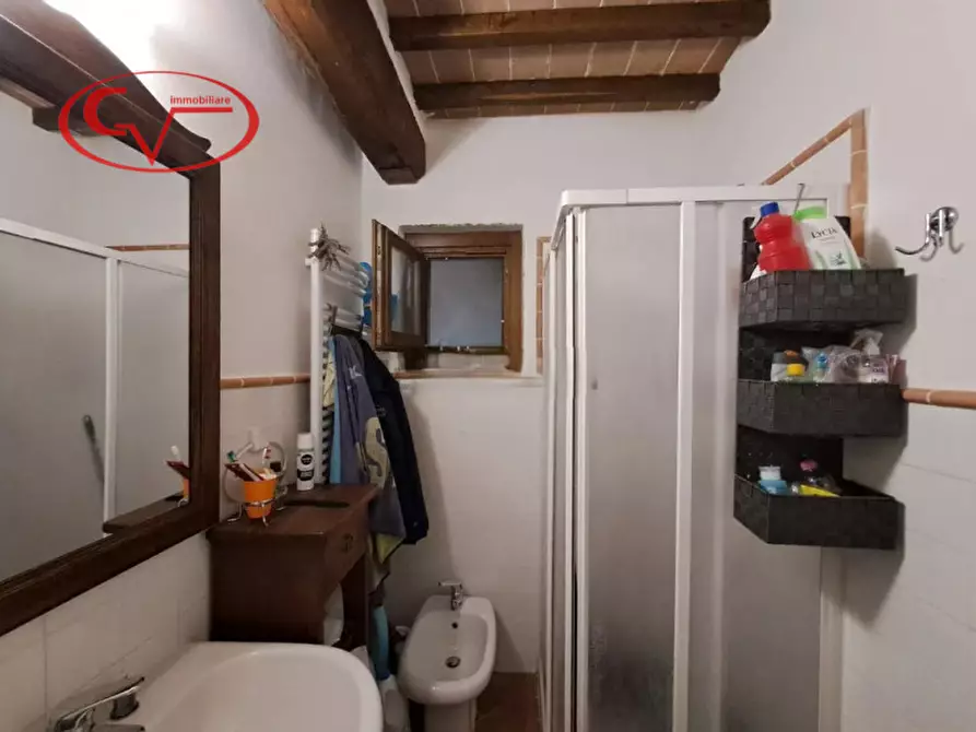 Immagine 17 di Appartamento in vendita  in Via Roma a Gaiole In Chianti