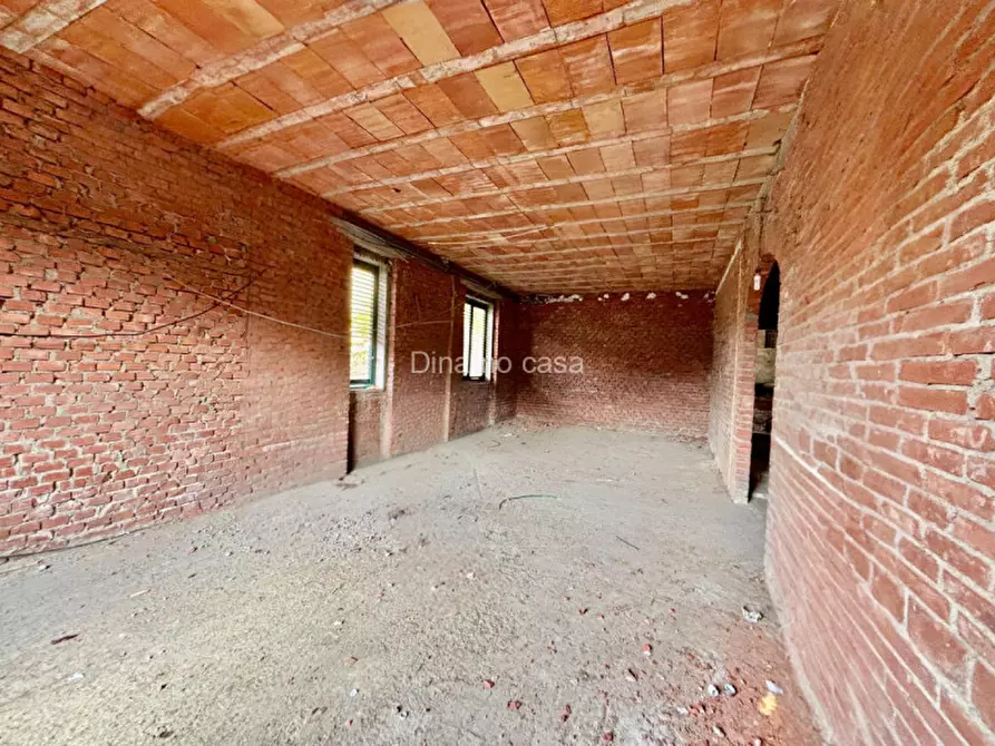 Immagine 21 di Villa in vendita  in Via Mario Tronci a Vaiano