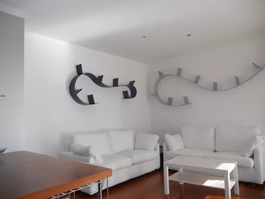 Immagine 3 di Appartamento in affitto  in VIA S. MARTINO a Trento