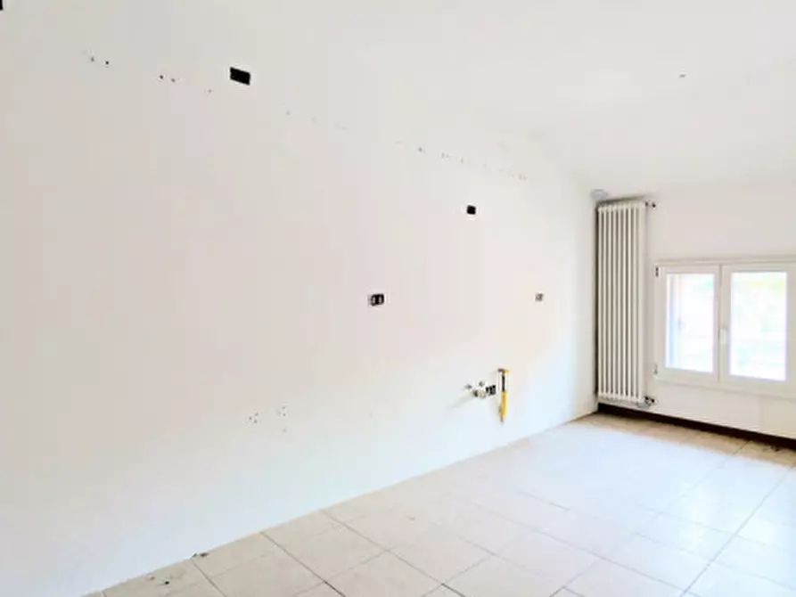 Immagine 6 di Appartamento in vendita  in Thiene Via Corso Garibaldi 36 a Thiene